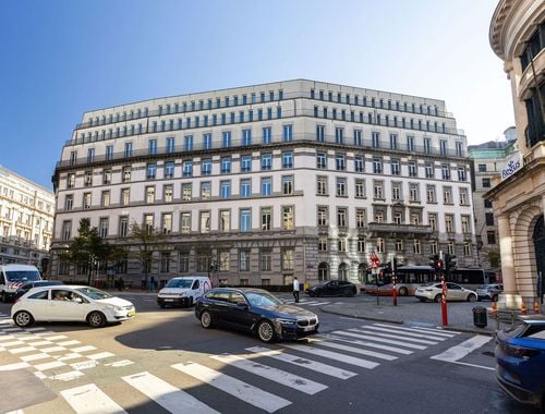                                         Immeuble de bureaux à louer à Bruxelles, € 29.300

