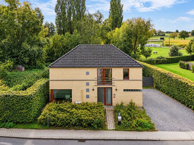 Huis te koop in Mottendelstraat 25,
                    3400 Laar