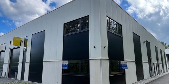 Bien professionnel à vendre à Woudstraat 25 boîte E06, 3600 Genk