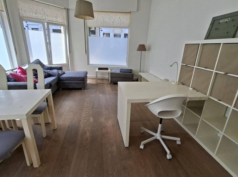 Appartement à louer
                    à 2018 Antwerpen