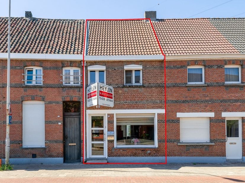 Huis te koop in Antwerpsestraat  259,
                    2845 Niel