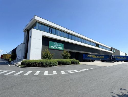                                         Bâtiment d’entreprise à louer à Willebroek, € 150.000

