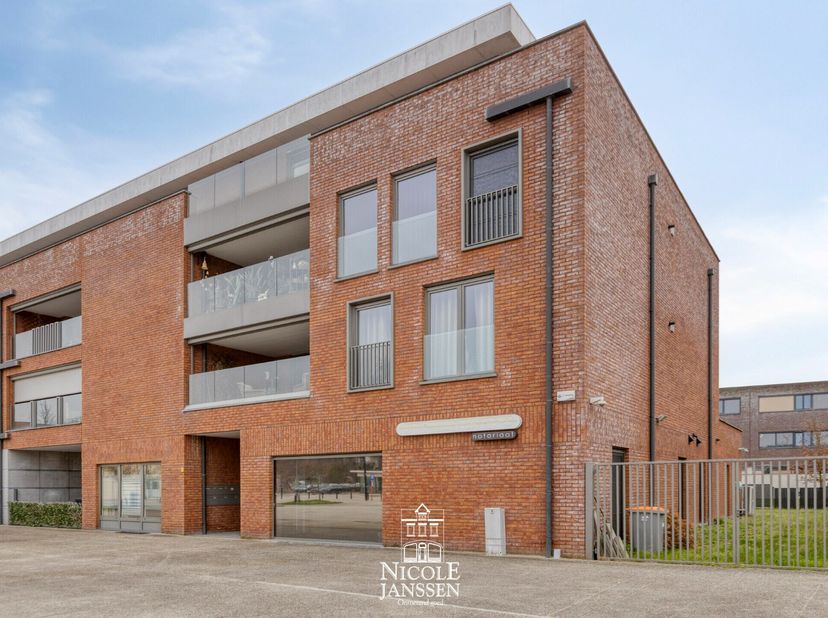 Bien professionnel à vendre
                    à 3650 Dilsen-Stokkem