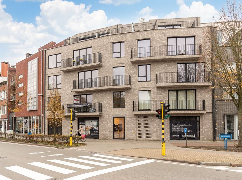 Ligging: Residentie Hemelrijck, midden in het centrum van Brasschaat<br />
<br />
Omschrijving: <br />
Deze residentie werd opgetrokken in hedendaa