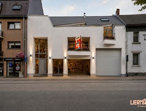                                         Handelszaak te koop in Herzele, € 895.000
