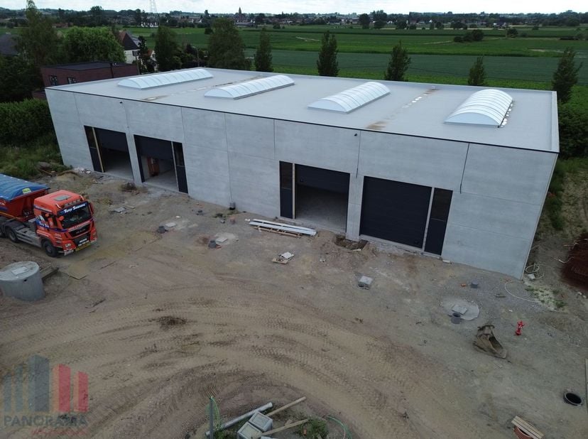 Bedrijfsvastgoed te huur in Grote Leiestraat 134,
                    8570 Anzegem