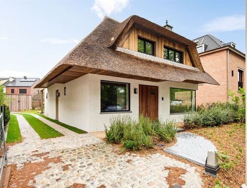                                         Villa à vendre à Zandhoven, € 899.000
