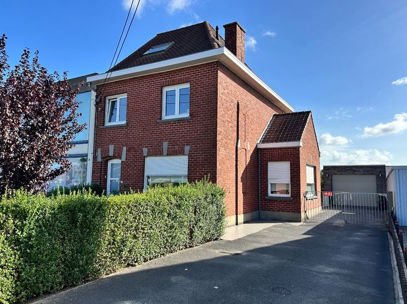 Huis te koop in Bruggestraat 250,
                    8770 Ingelmunster