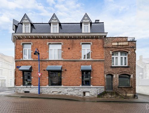                                         Gemengd gebruik te koop in Beauraing, € 325.000
