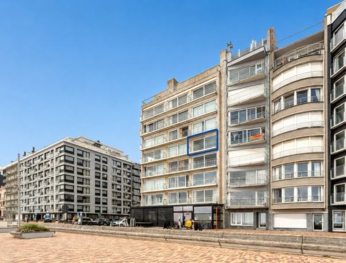                                         Appartement te koop in Wenduine, € 375.000
