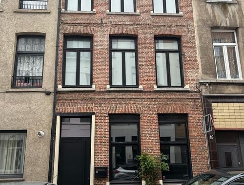                                         Maison à louer à Antwerpen, € 1.250
