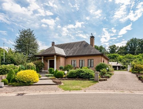                                         Villa à vendre à Hofstade, € 830.000
