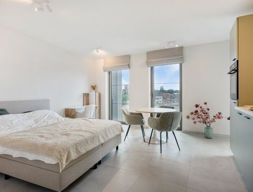                                         Studio met slaaphoek te huur in Leuven, € 950
