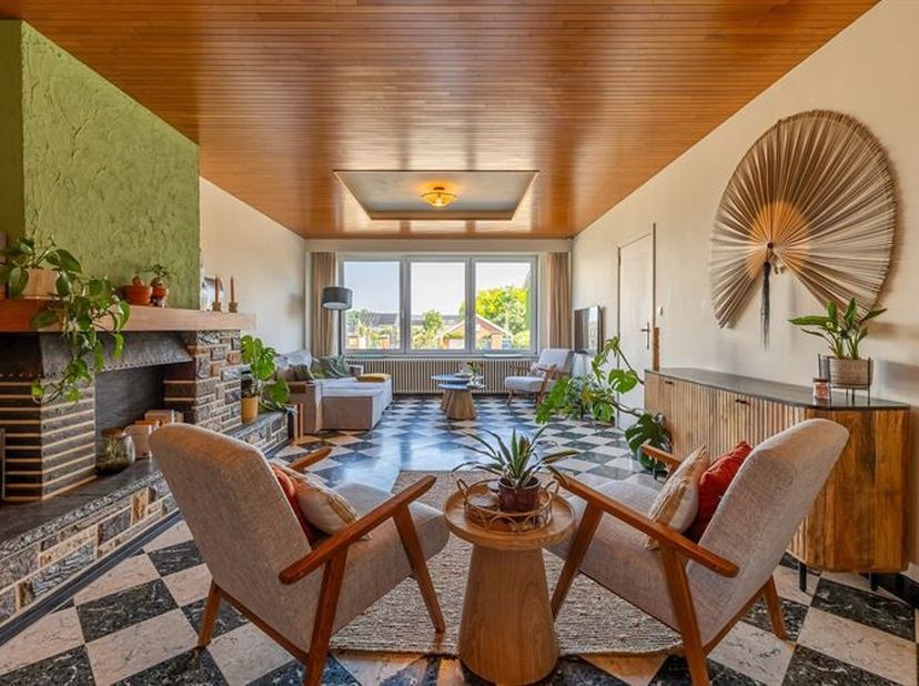 Charmante maison jumelée avec jardin orienté sud, accès arrière et EPC C sur un emplacement de choix à Scherpenheuvel.<br />
Cette maison étonnamment