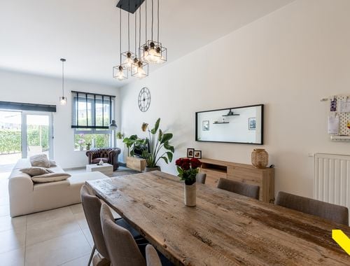                                         Maison à vendre à Olen, € 429.000
