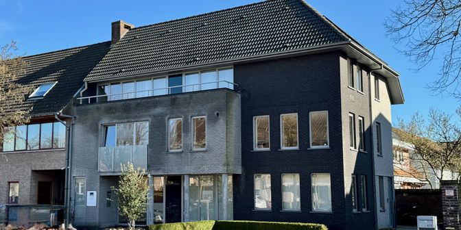 Bien professionnel à vendre à Baron Ruzettelaan 417, 8310 Assebroek