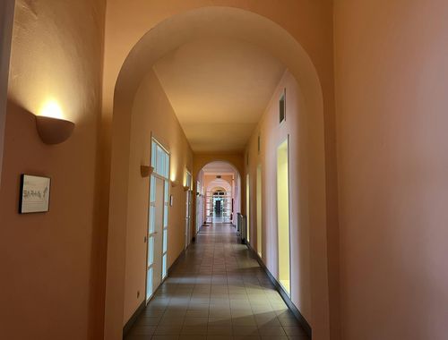                                         Bureaux à louer à Sint-Denijs-Westrem, € 1.200
