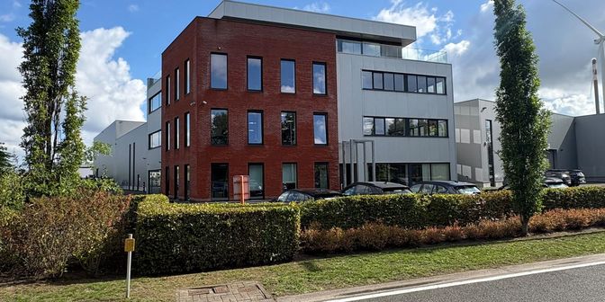 Bien professionnel à louer à Baron Van Loolaan 15, 9940 Evergem