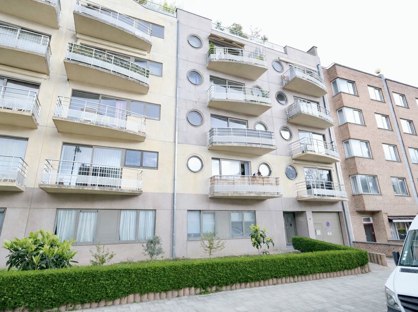 Appartement te koop
                    in 1080 Sint-Jans-Molenbeek
