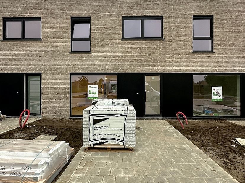 Huis te huur in Eekhoute 127,
                    8972 Proven