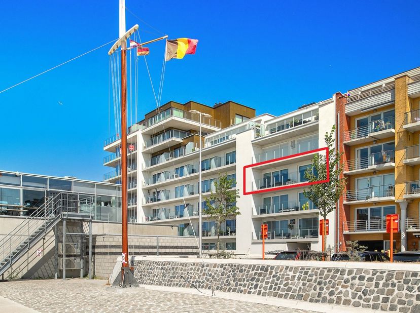 Uitzonderlijk groot appartement van 132 m² met maar liefst 3 slaapkamers, 2 badkamers en een ongelooflijk mooi uitzicht over de jachthaven van Zeebrug