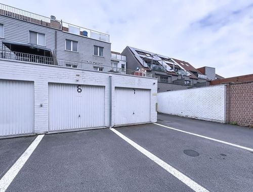                                         Garage à louer à Knokke, € 120
