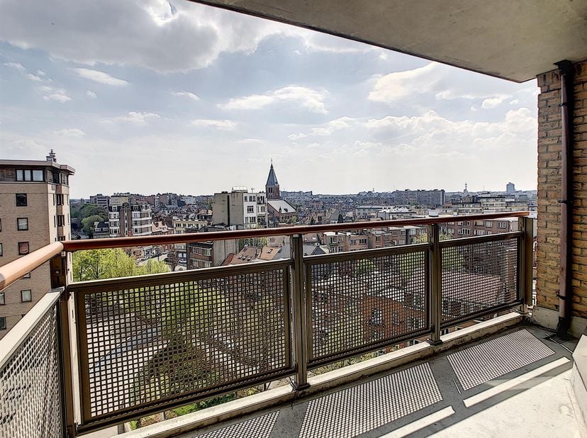 Appartement te huur in Cours Saint Michel 96,
                    1040 Etterbeek
