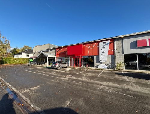                                         Bien commercial à louer à Oud-Turnhout, € 7.750
