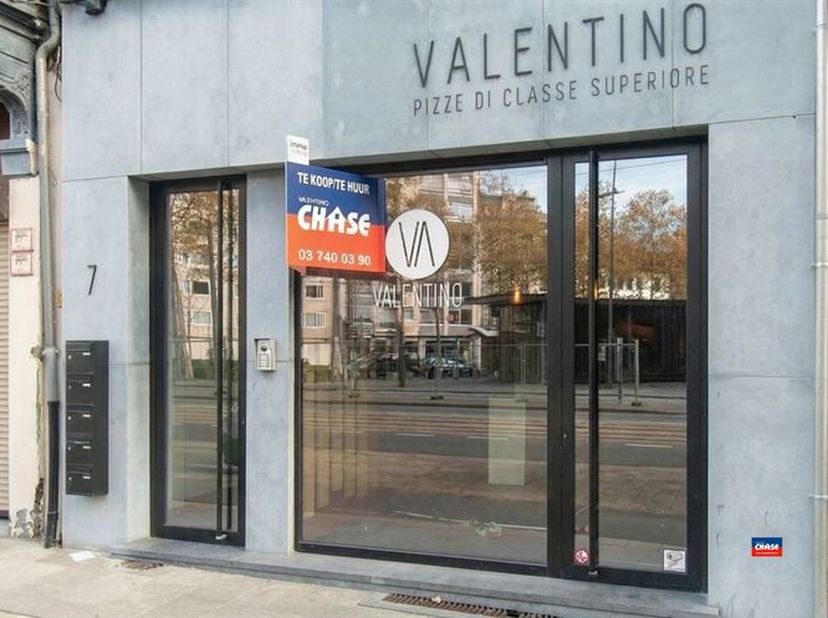 ANTWERPEN (CENTRUM) | ESPACE D'AFFAIRES SUR 150m² CIRCA | NOMBRE DE POSSIBILITES | PIZZERIA ETRANGERE | SITUATION CENTRALE DANS LE CENTRUM D'ANTWERPEN