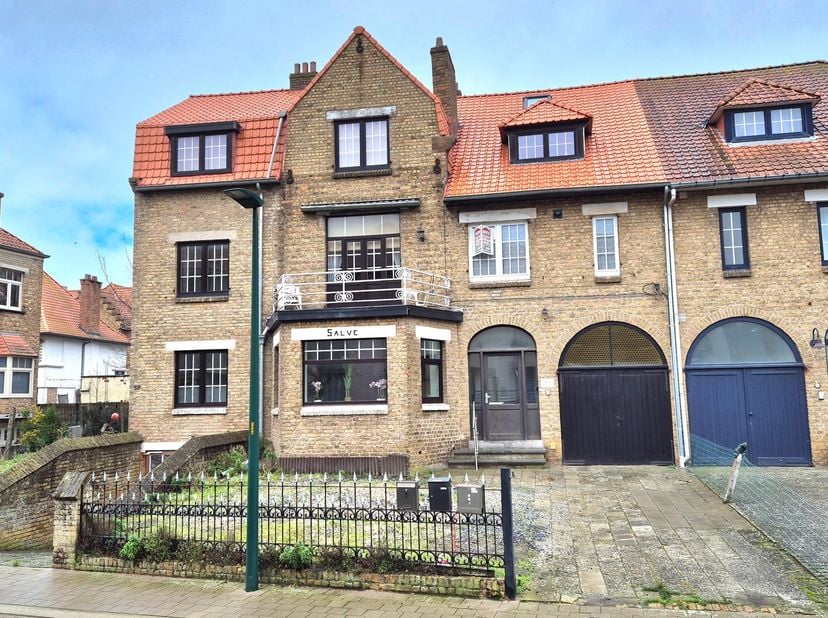Appartement à vendre
                    à 8660 De Panne