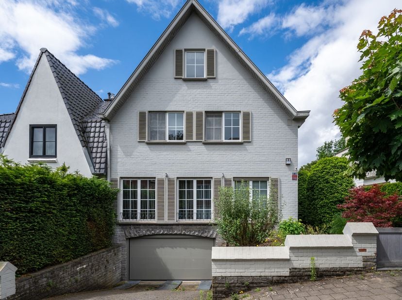 Huis te koop in Avenue des Châtaigniers 13,
                    1150 Sint-Pieters-Woluwe