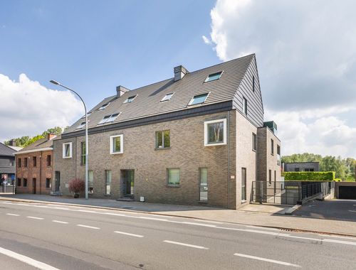                                         Appartement à vendre à Tielrode, € 329.000
