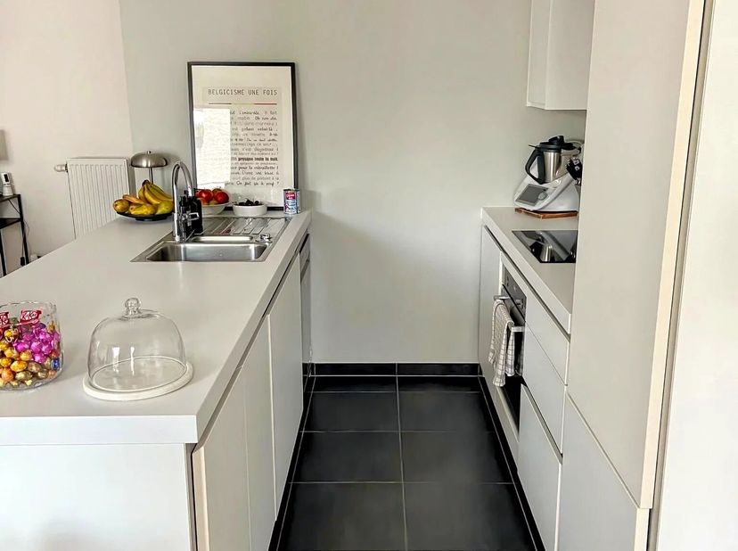 Bien présenté par Alexandra Dewitte Tel : 0473/84.61.61 ou alexandra.dewitte@victoire.be<br />
Victoire Junot vous propose sur Schaerbeek, quartier Me