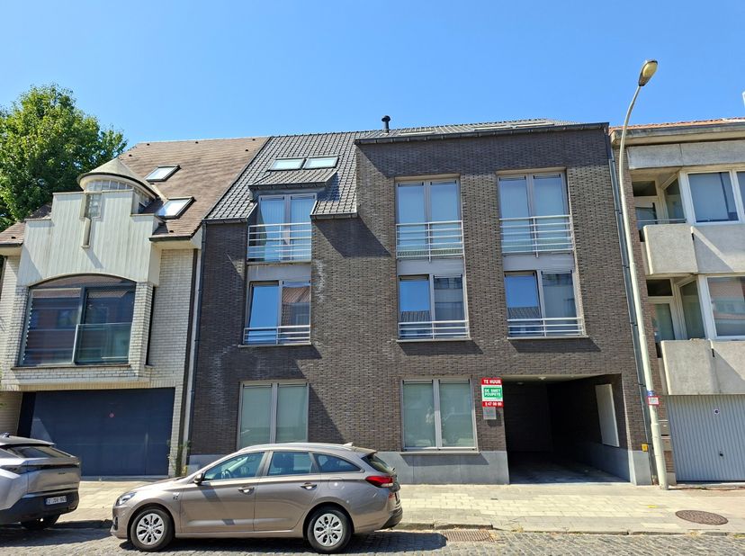 Prachtig appartement in ´Residentie Louis-Marie´gelegen net buiten het centrum van Brugge, met' vlotte verbinding naar de autosnelweg, op fietsafstand