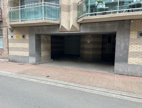                                         Garagebox te koop in Knokke, € 85.000
