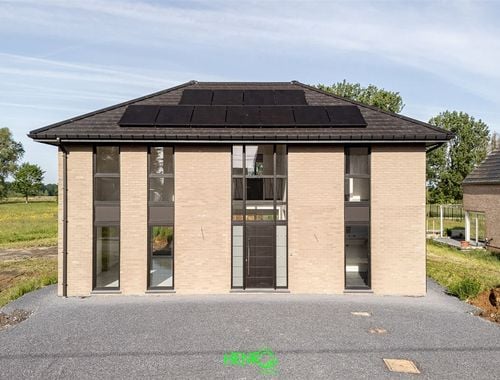                                         Maison à vendre à Wihéries, € 470.000
