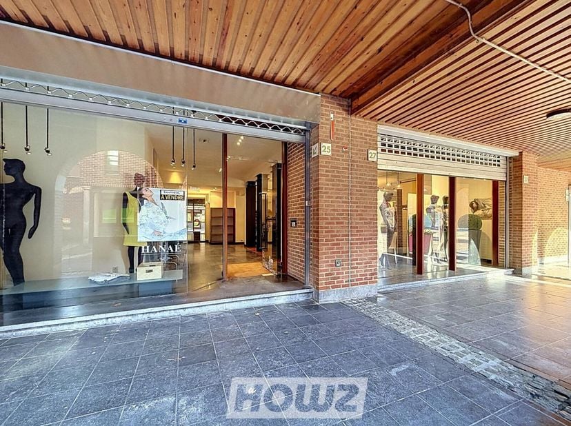Bedrijfsvastgoed te koop in ,
                    7700 Moeskroen