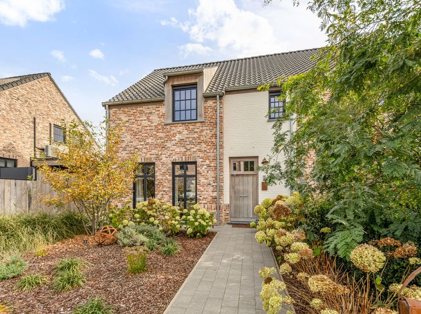 Huis te koop in Lorreberg 7,
                    3700 Koninksem