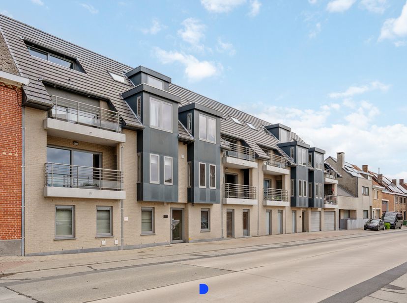 Opbrengsteigendom bestaande uit nog 7 appartementen in Residentie Zuidkant in de Statiestraat 55/55A Passendale - Zonnebeke.<br />
Op 10 minuten rijde