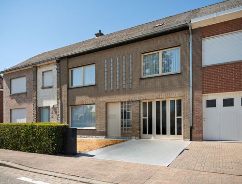                                         Maison à vendre à Moorsele, € 249.000
