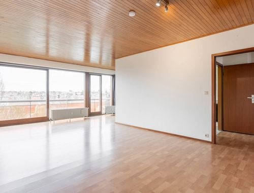                                         Appartement te koop in Sint-Jans-Molenbeek, € 250.000

