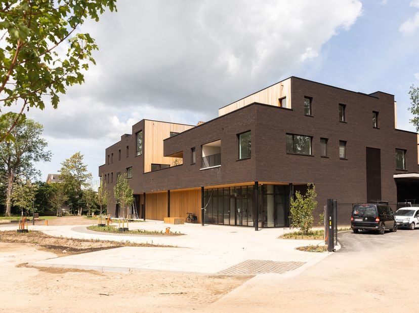 Voor verdere info of een vrijblijvende waardebepaling van uw eigendom: stephanie.mottie@homixx.be of 016 84 96 84<br />
Welkom in residentie Ter Hoght