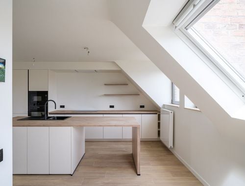                                        Penthouse à louer à Zwijnaarde, € 1.295
