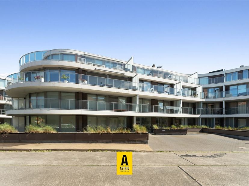 Garage à vendre
                    à 8450 Bredene