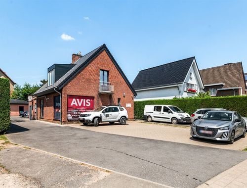                                         Gemengd gebruik te koop in Sint-Niklaas, € 560.000

