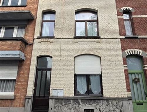                                         Appartementsgebouw te koop in Tournai, € 239.000
