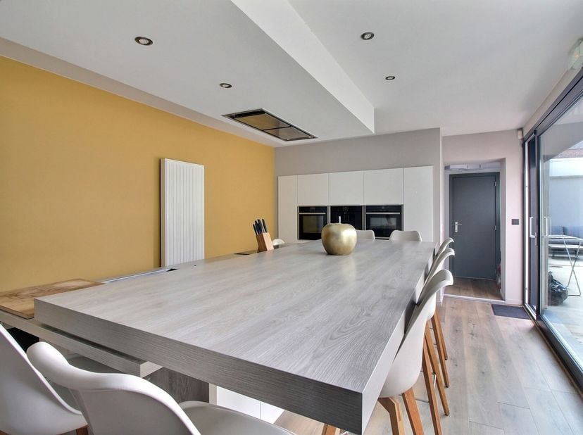 Huis te koop in ,
                    7780 Komen
