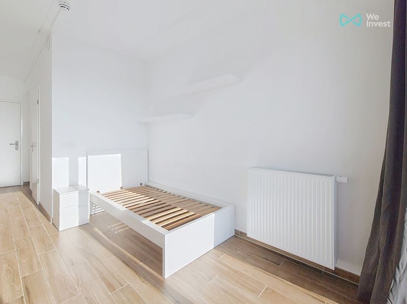 Studentenkamer gelegen in een volledig nieuw complex, ideaal als investering of voor eigen gebruik. De kamer is volledig gemeubileerd en beschikt over