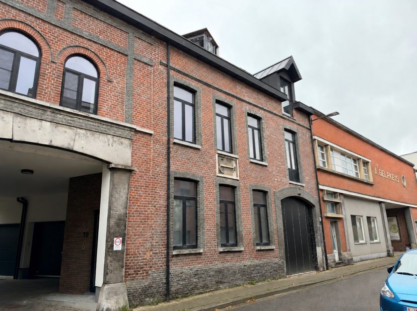 Huis te koop in Sint-Katharinastraat 19,
                    3300 Tienen