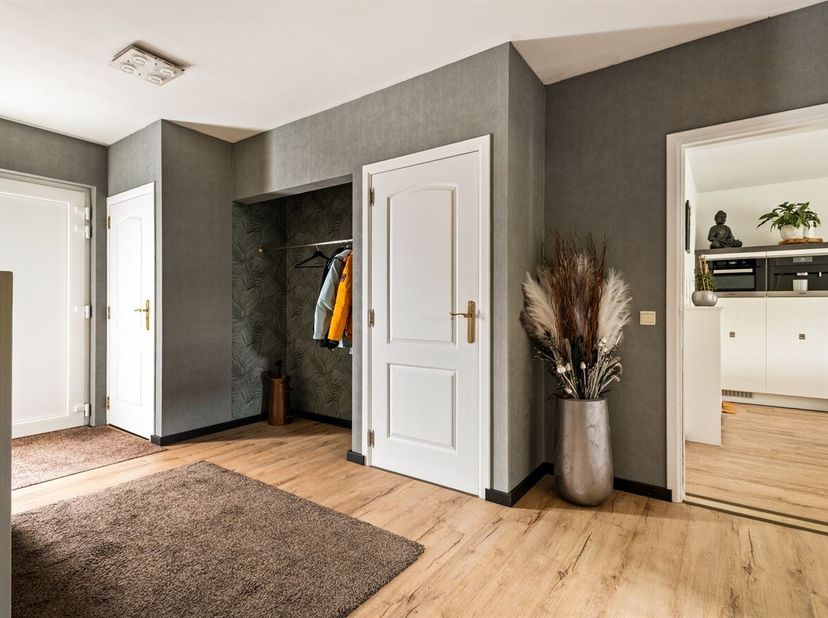 Openhuizendag op zaterdag 13 juni van 11u00 - 12u00 <br />
Deze instapklare laagbouwwoning met 2 slaapkamers is rustig gelegen op het einde van een do
